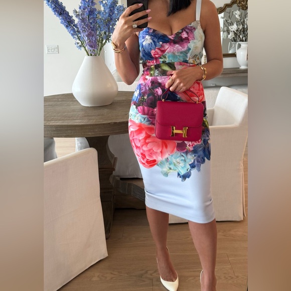 Beautiful Ted Baker floral dress - Picture 3 of 3